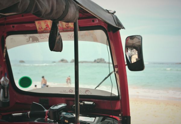 tuk tuk beach halal  - Image