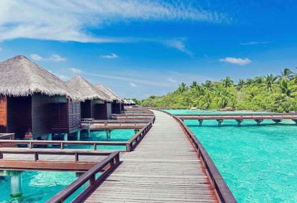 Water Bungalows-Sheraton-Hotel-Muslim-Family-Trip-Halal-holiday - Image